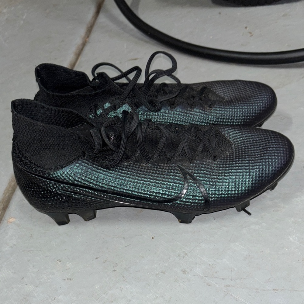 Nike Black and Teal Athletic Shoes